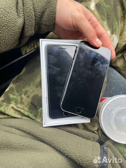 iPhone 6S, 64 ГБ
