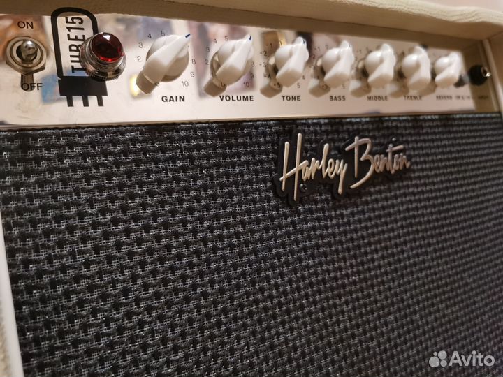 Ламповый комбоусилитель Harley Benton tube15