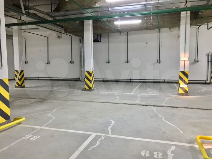 Машиноместо, 16 м²