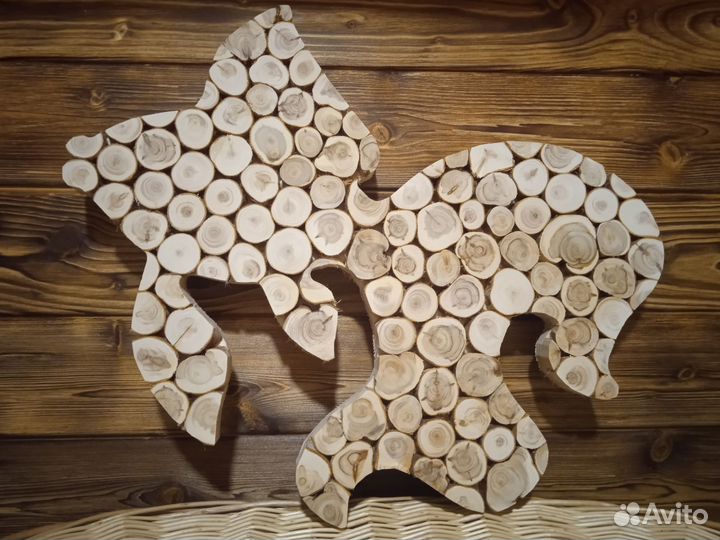 Панно из можжевельника