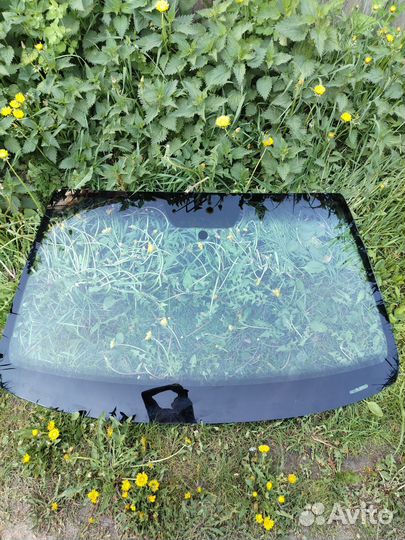 Лобовое стекло volkswagen jetta 6