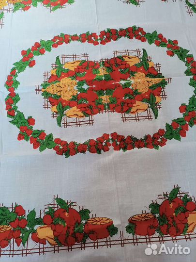 Скатерть и 4 салфетки Лён СССР всё за 500