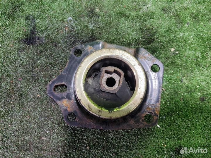 Опора (подушка) двигателя правая Chrysler PT Crui