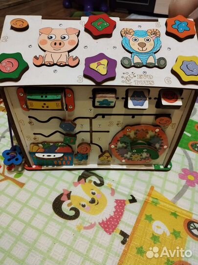 Бизиборд домик со светом