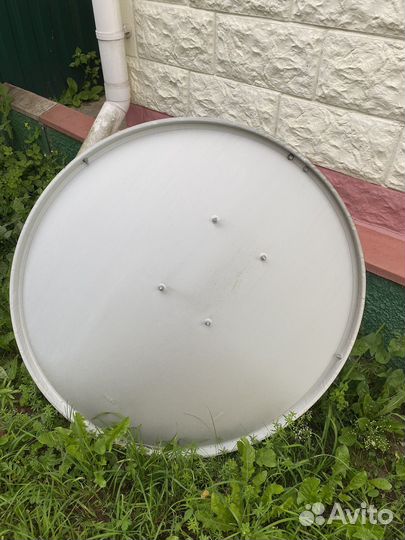 Антенна спутниковая