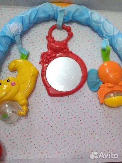 Дуга с игрушками