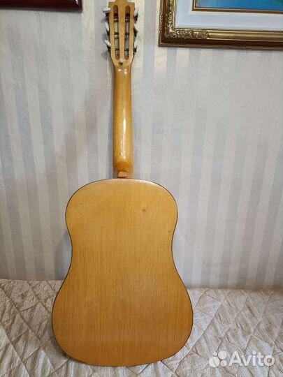 Акустическая гитара Советская