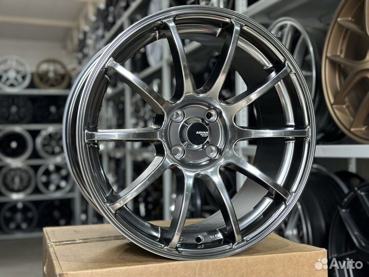 Комплект дисков Advan Racing RS R17 8j HB 4 100