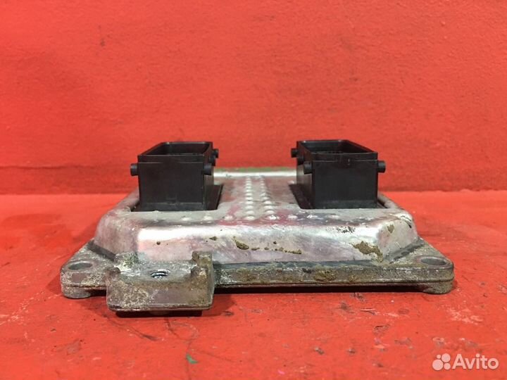 Блок управления двигателем Opel Zafira B минивен