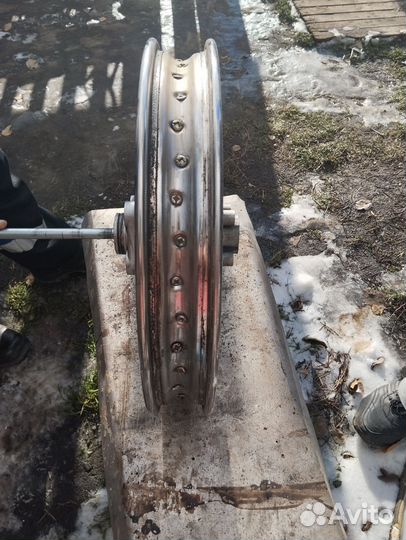 Заднее колесо на мотоцикл