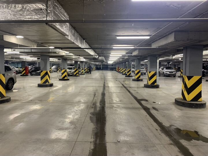 Машиноместо, 13 м²