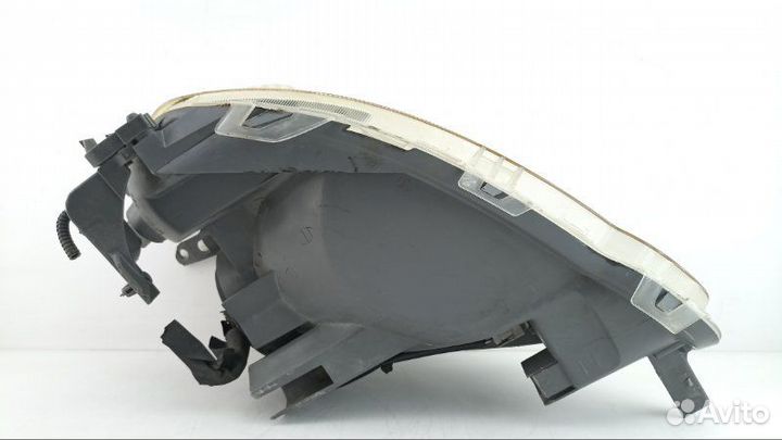 Фара правая Toyota Vitz SCP10