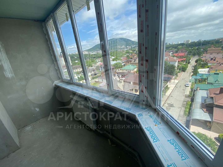 3-к. квартира, 95 м², 8/8 эт.