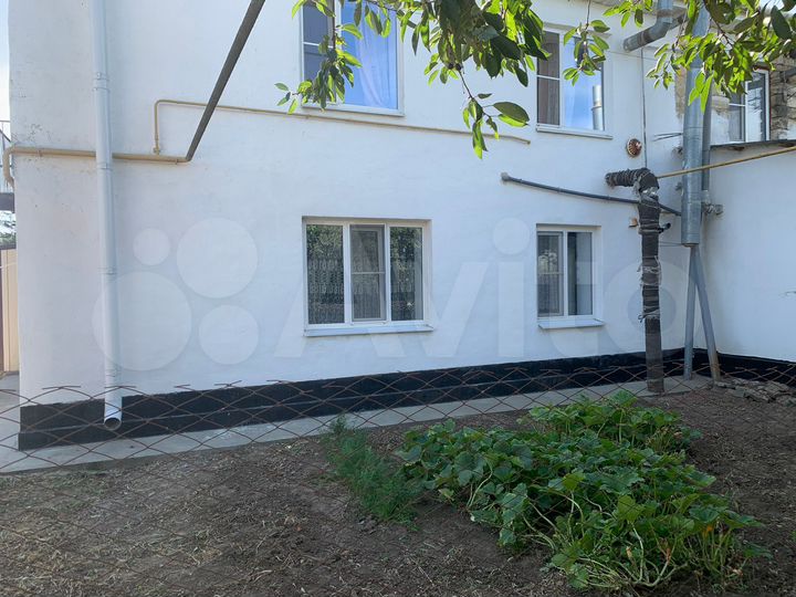 2-к. квартира, 42 м², 1/2 эт.