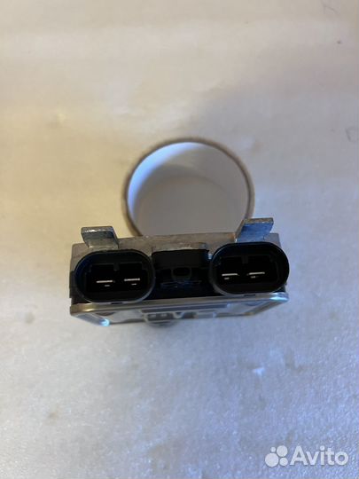 Блок управления вентилятором Land Rover Jaguar