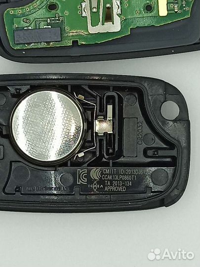 Ключ зажигания веста