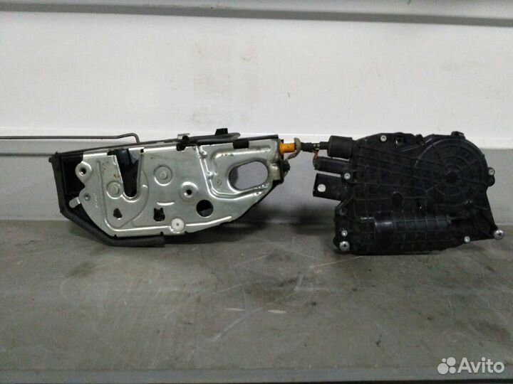 Замок задний левый BMW X6 E71 2008-2014г