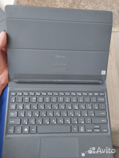 Чехол-клавиатура для планшета Samsung galaxy book