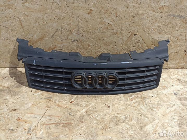 Решетка радиатора Audi A8 D3 до рестайлинг