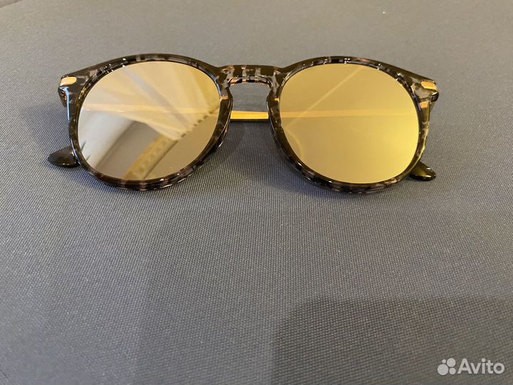 Солнцезащитные очки женские новые