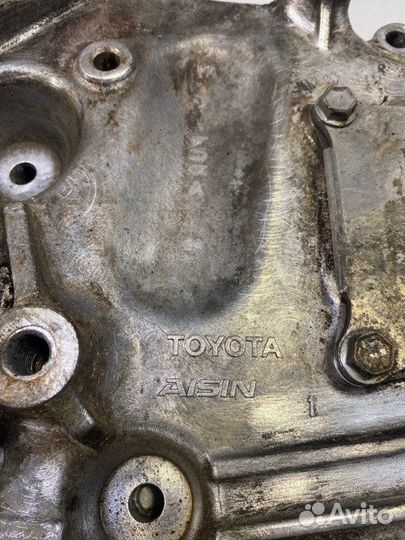 Крышка цепи грм Toyota Land Cruiser 200 1VD-FTV