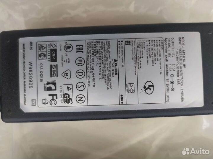 Зарядка для ноутбука