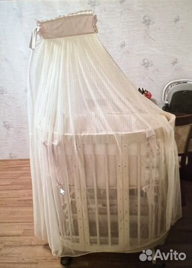 Детская кроватка овальная с продольным маятником