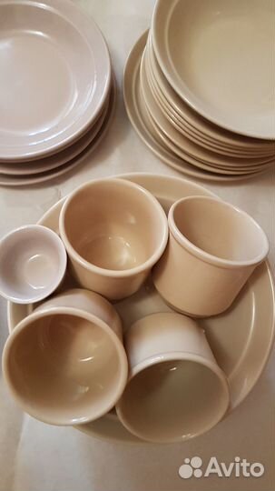 Набор посуды 14 предметов, тарелки