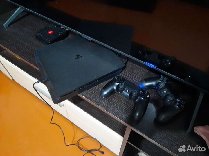 Sony playstation 4 slim 1tb