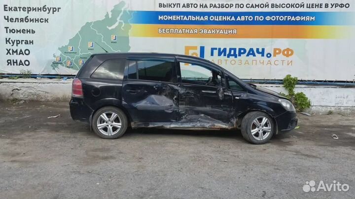 Дефлектор воздушный центральный правый Opel Zafira (B) 13145264