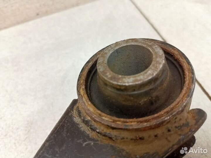 Рычаг задний поперечный левый 20250FG010