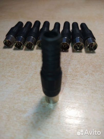 Штекер антенный TV