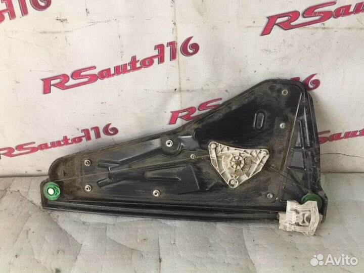 Стеклоподъемник зад правый Land Rover Discovery 3