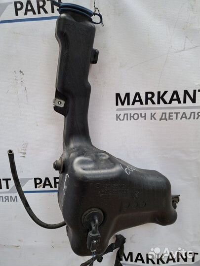 Бачок стеклоомывателя передний Mercedes E350 W212