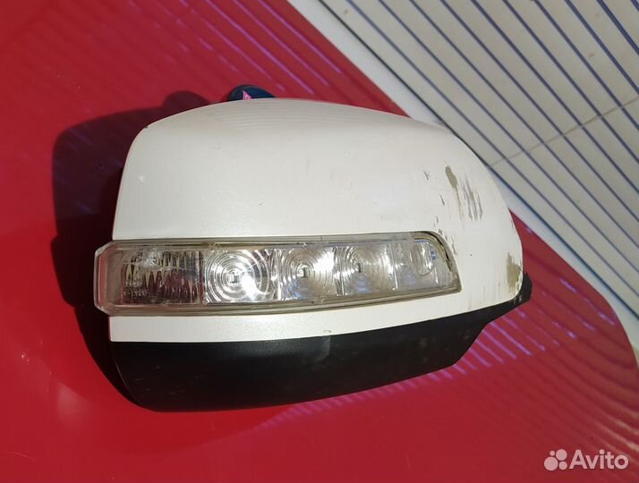 Зеркало правое Kia Sorento 87620-2P160