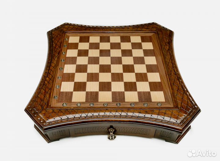 Шахматы из дерева ручной работы