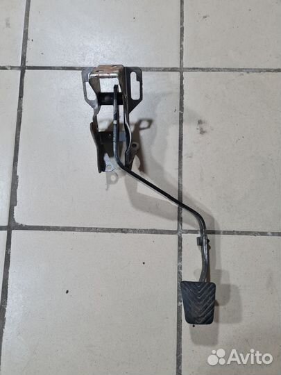Педаль Mitsubishi Lancer IX
