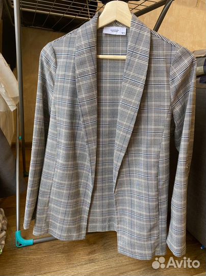 Пиджак жакет reserved 42