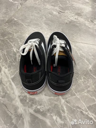 Кеды levis мужские