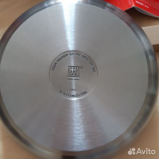 Сковорода zwilling Plus D24