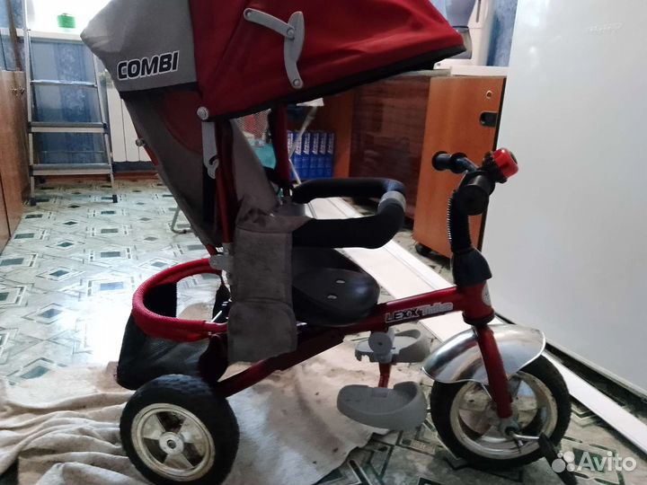 Трехколесный велосипед