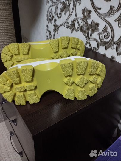 Красовки на платформе 38р