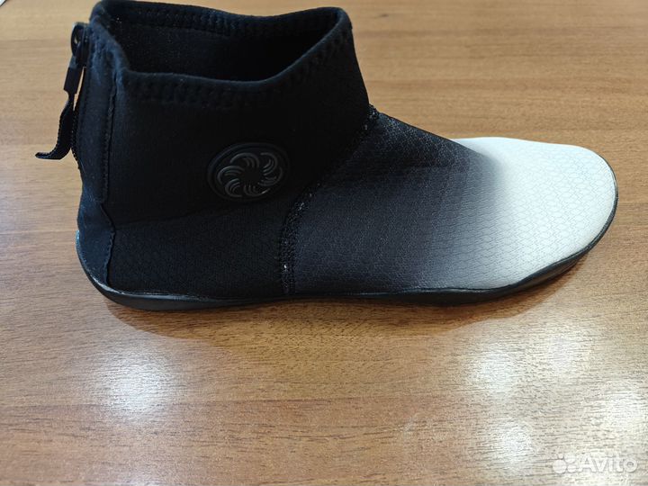 Аквашузы для водных видов спорта