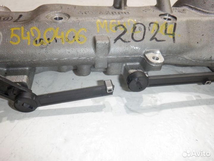 Впускной коллектор