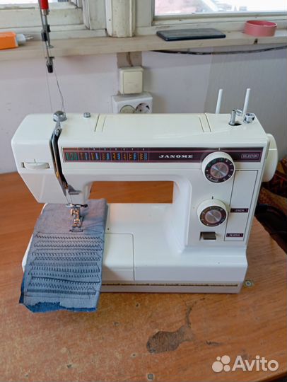 Швейная машина Janome бу