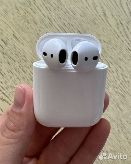 Наушники Apple AirPods 2