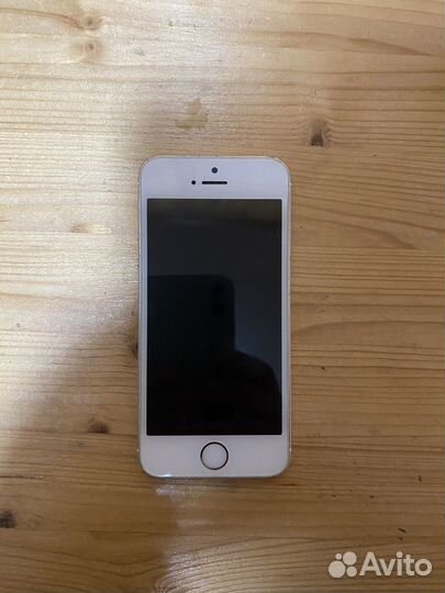 iPhone SE, 32 ГБ