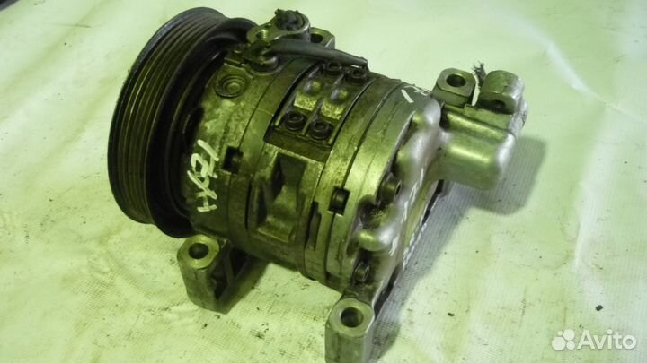 Компрессор кондиционера на Nissan SR-18