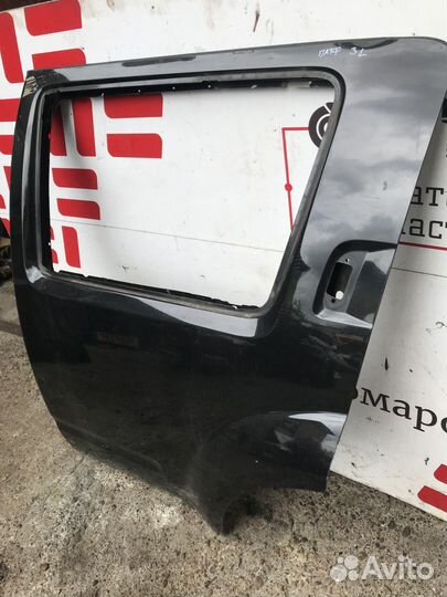 Дверь задняя левая Nissan Pathfinder