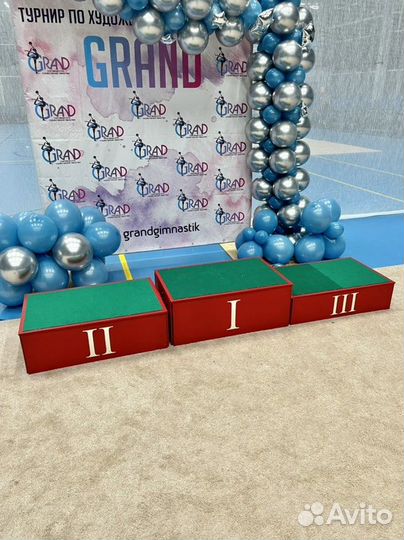 Разборный пьедестал для награждения